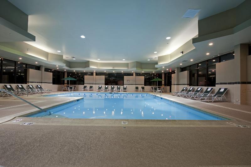 Holiday Inn Itasca - Woodfield Area Exterior photo